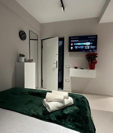 Host Apartament Elio Τίρανα Εξωτερικό φωτογραφία