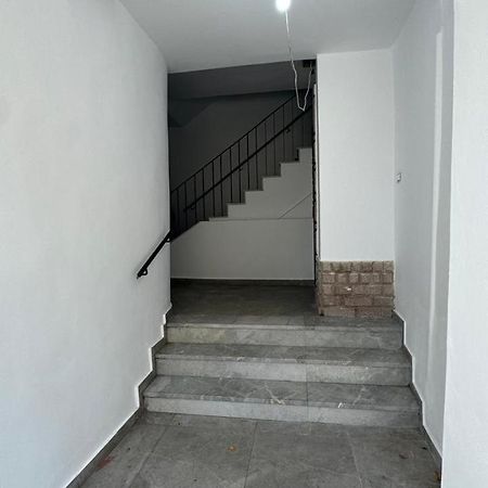 Host Apartament Elio Τίρανα Εξωτερικό φωτογραφία