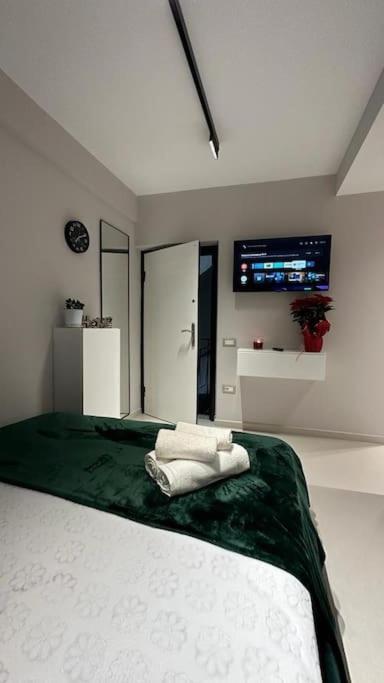 Host Apartament Elio Τίρανα Εξωτερικό φωτογραφία