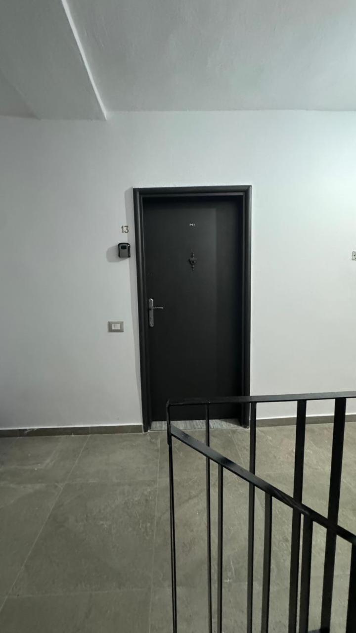 Host Apartament Elio Τίρανα Εξωτερικό φωτογραφία